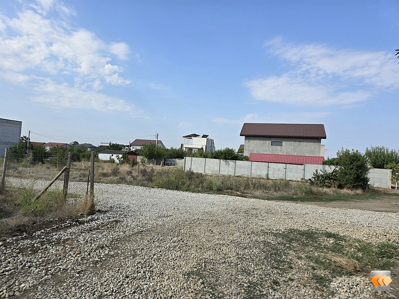 Teren de vanzare in Lazu lot de casa cu PUZ