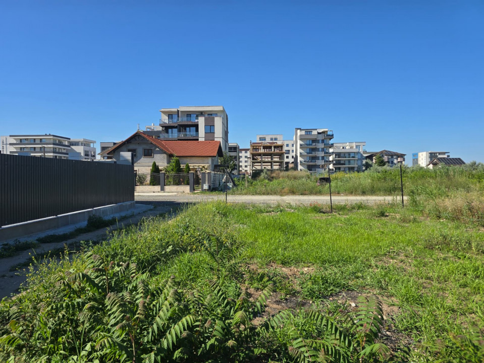Vand teren in Mamaia Nord zona Tabara