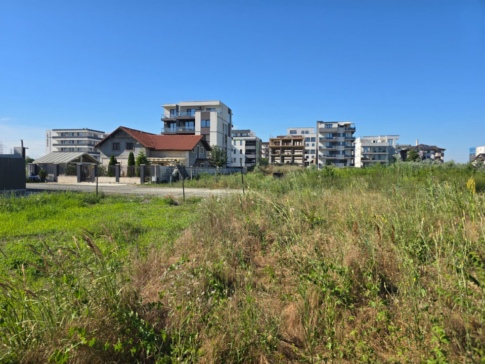 Vand teren in Mamaia Nord zona Tabara