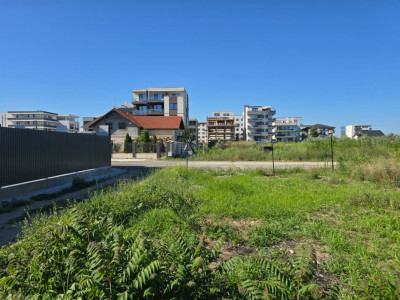 Vand teren in Mamaia Nord zona Tabara