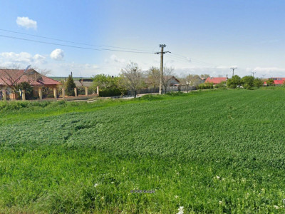 Vanzari terenuri in Tuzla