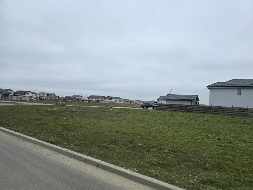 Vand teren in Cumpana zona stadion