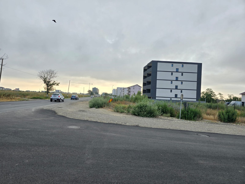 Teren de vanzare in Lazu
