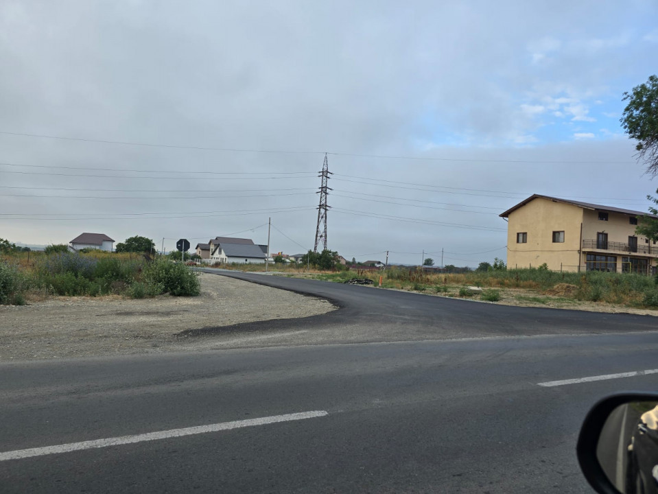 Teren de vanzare in Lazu