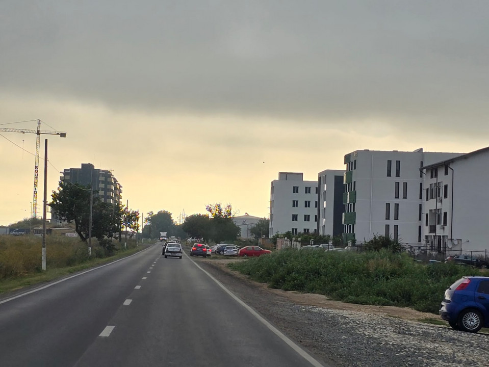 Teren de vanzare in Lazu
