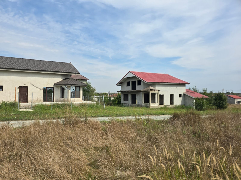 Vand teren in Agigea zona cartier nou  