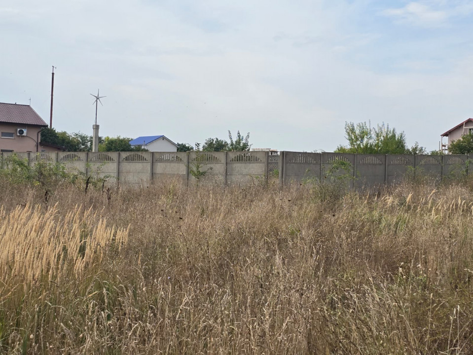 Vand teren in Agigea zona cartier nou  