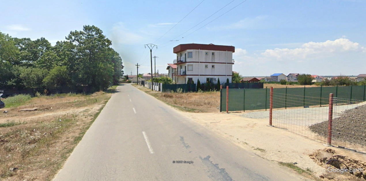 Vand teren in Costinesti zona Gara Veche