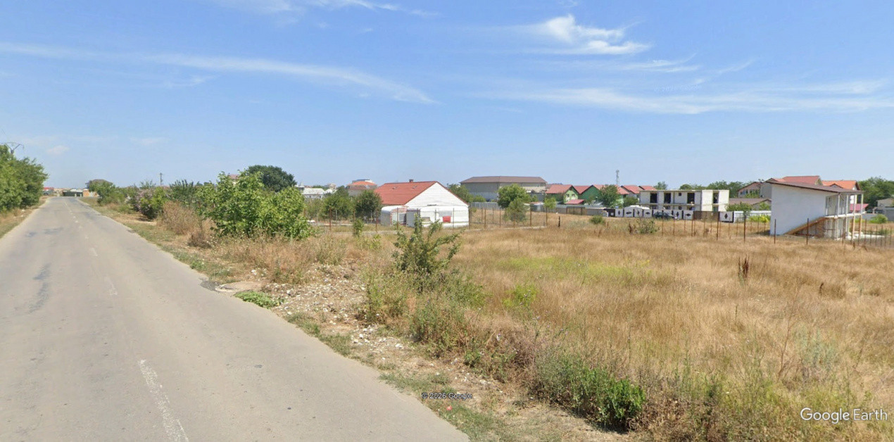 Vand teren in Costinesti zona Gara Veche