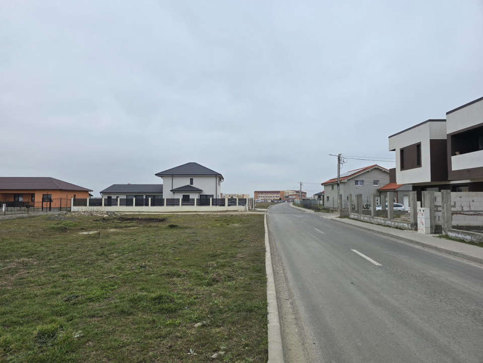 Vand teren in Cumpana zona stadion