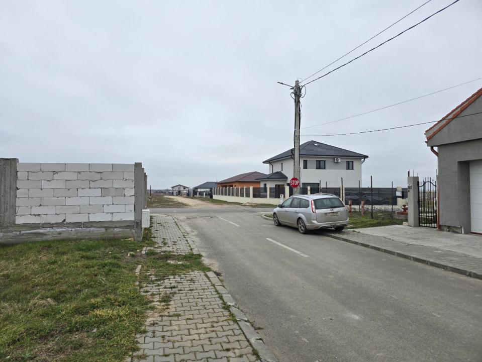 Vand teren in Cumpana zona stadion