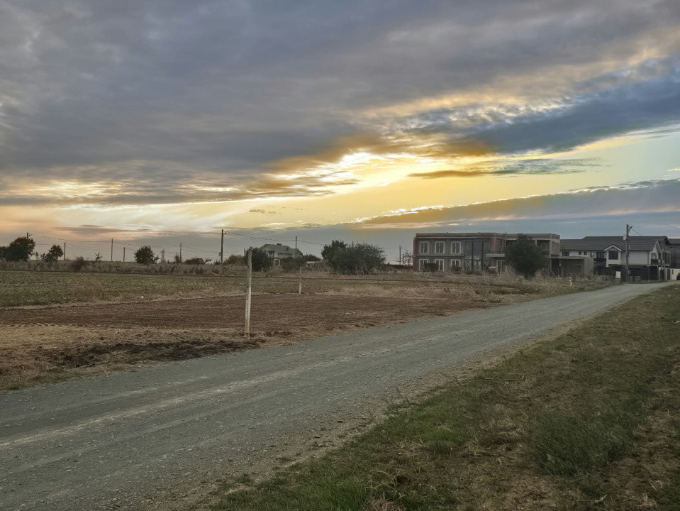 Vand teren in Tuzla zona Far 