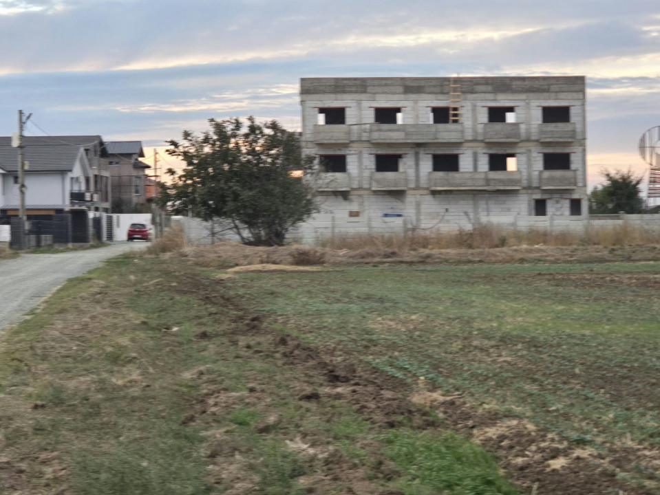 Vand teren in Tuzla zona Far 
