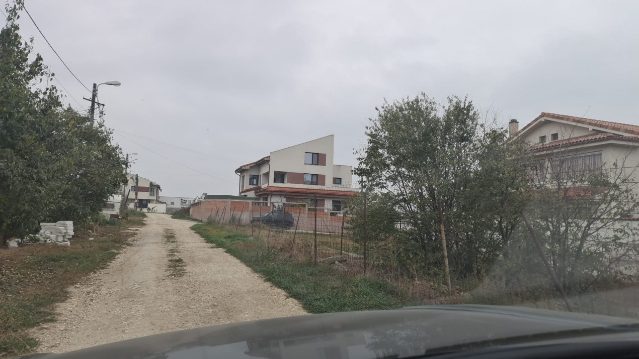 Teren de vanzare in Palazu Mare