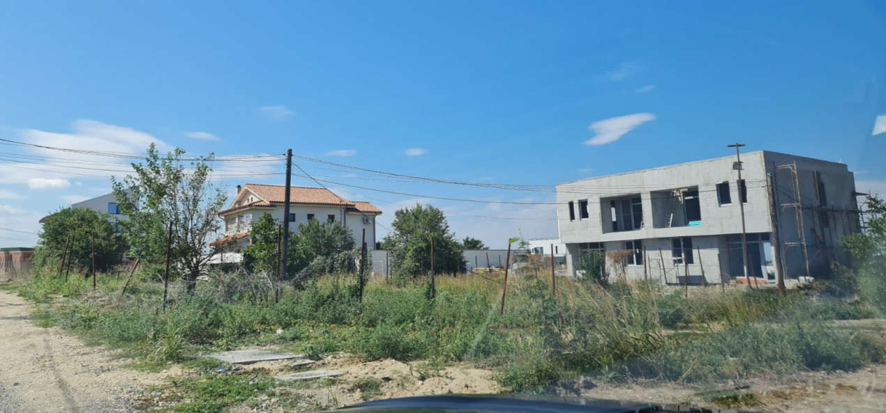 Teren de vanzare in Palazu Mare