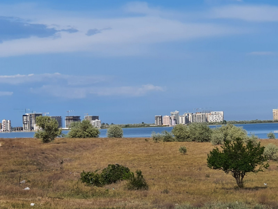 Teren de vanzare in Mamaia Sat primul rand la lacul Siutghiol