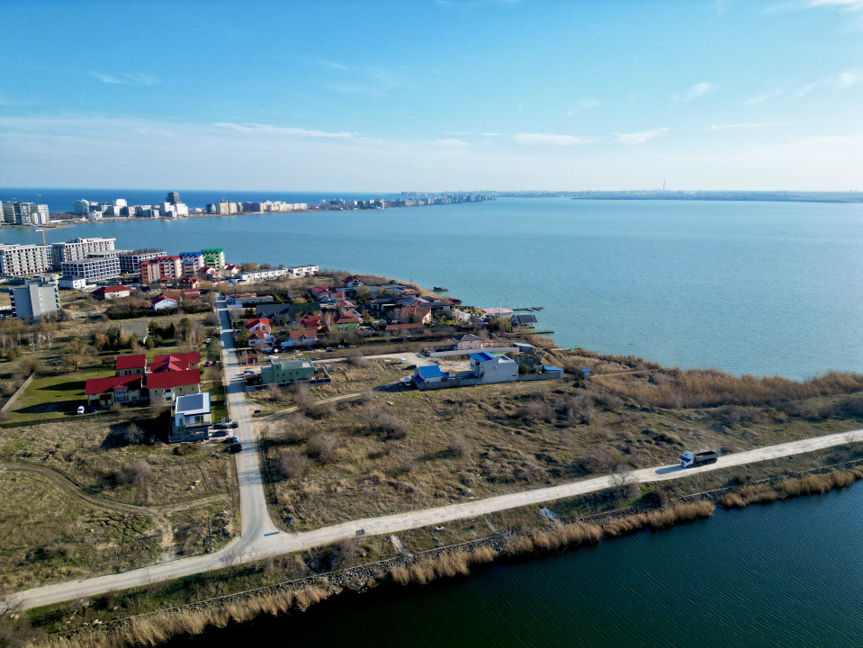 Vanzari terenuri in Mamaia Sat primul rand la lacul Siutghiol