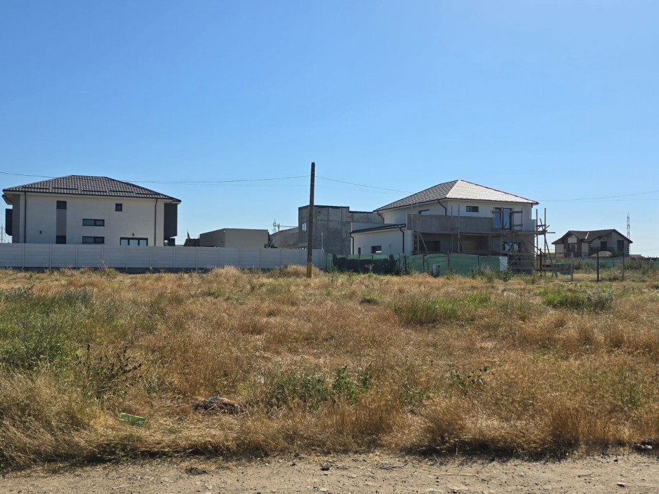 Vand teren in Constanta zona KM 5 - Vila Cucoanei