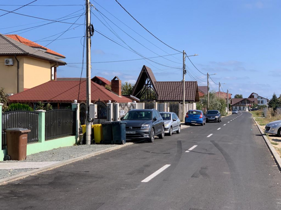 Teren de vanzare Statiunea 2 Mai