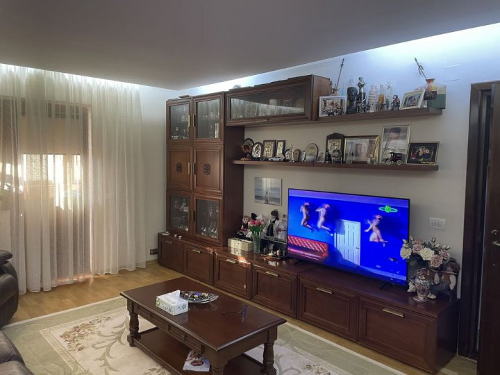 Vand apartament Constanta zona Inel 2