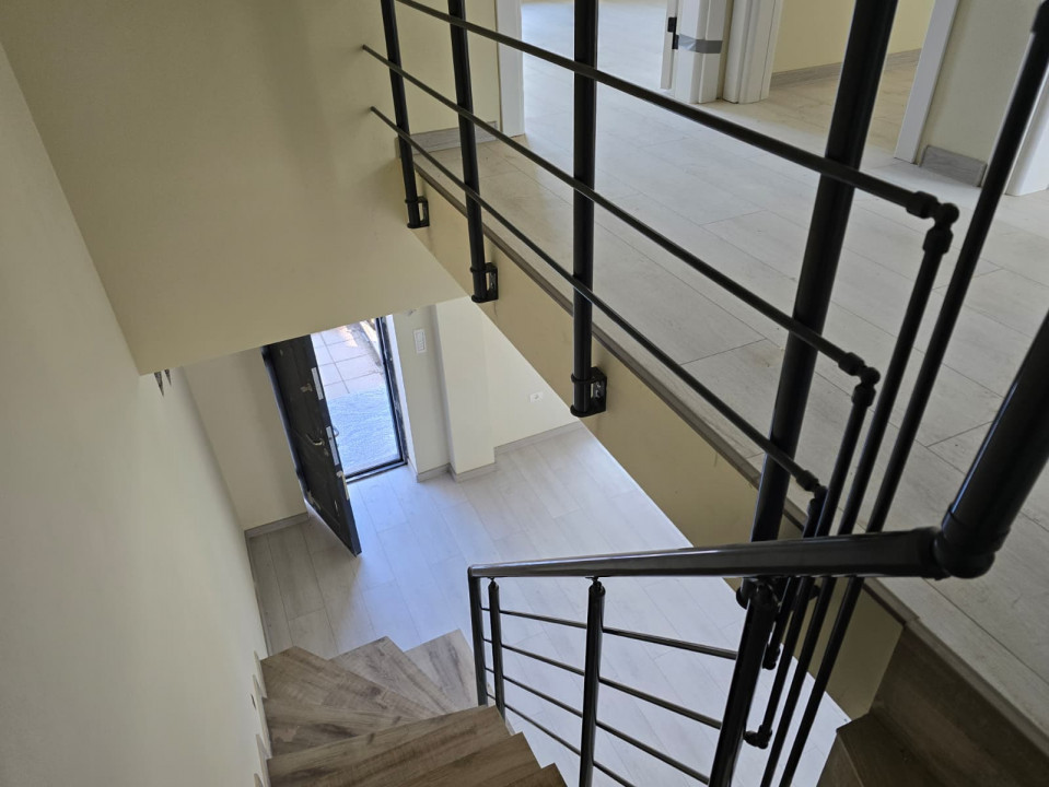 Vila de vanzare Lazu