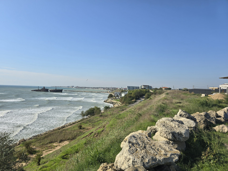 Teren de vanzare in Costinesti primul rand la Marea Neagra