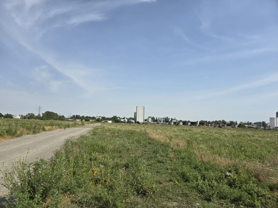 Teren de vanzare in Constanta zona Varful cu Dor