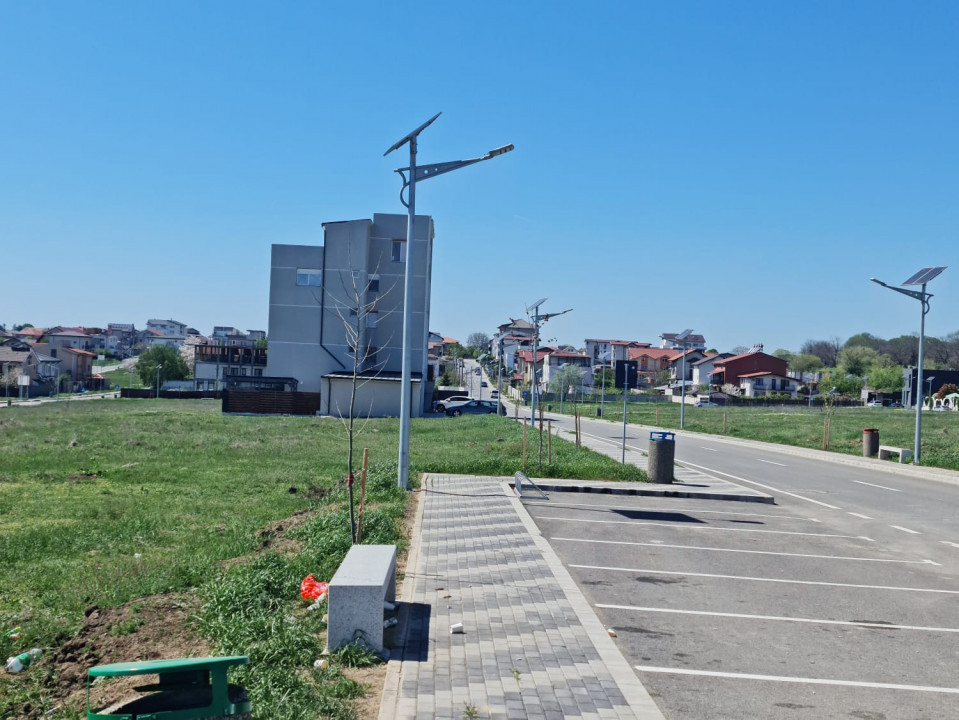 Vand teren intre Eforie Nord si Techirghiol zona lac