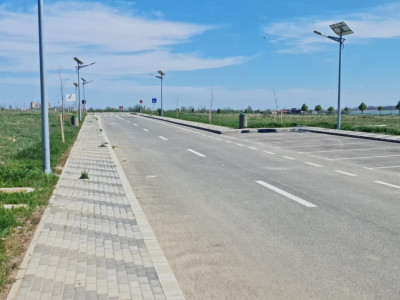 Vand teren intre Eforie Nord si Techirghiol zona lac