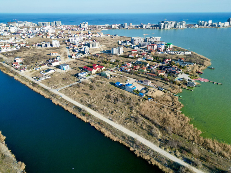 Vand teren in Mamaia Sat primul rand la lacul Siutghiol