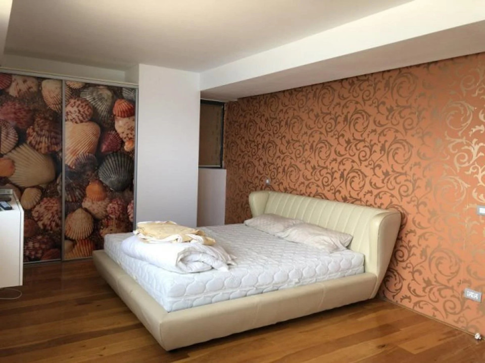 Apartament de vanzare in Faleza Nord cu vedere la Marea Neagra