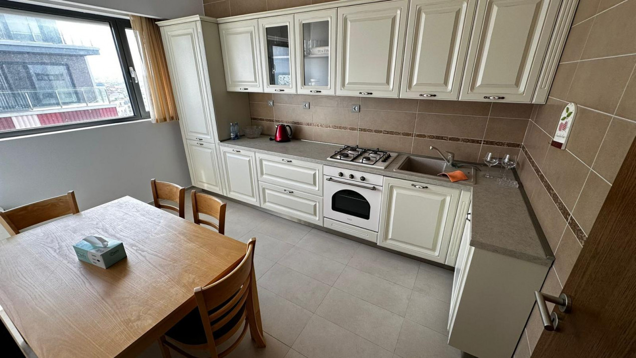 Apartament de vanzare Constanta zona Faleza Nord vedere frontala la Marea Neagra
