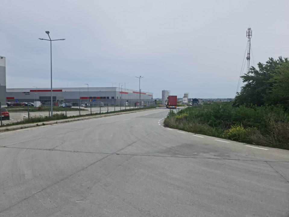 Teren de vanzare in Lazu zona Logistic Park