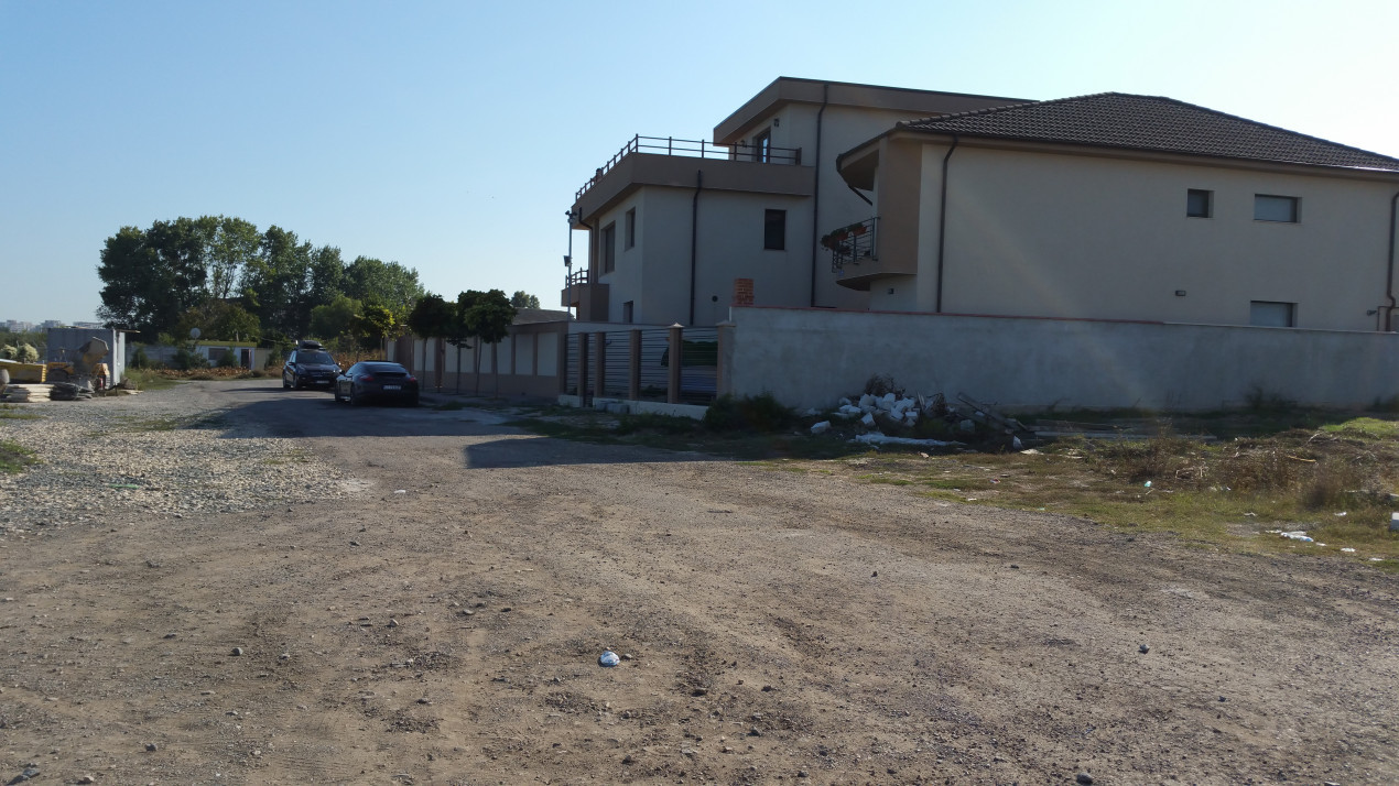 Teren de vanzare in Constanta primul rand la lacul Siutghiol