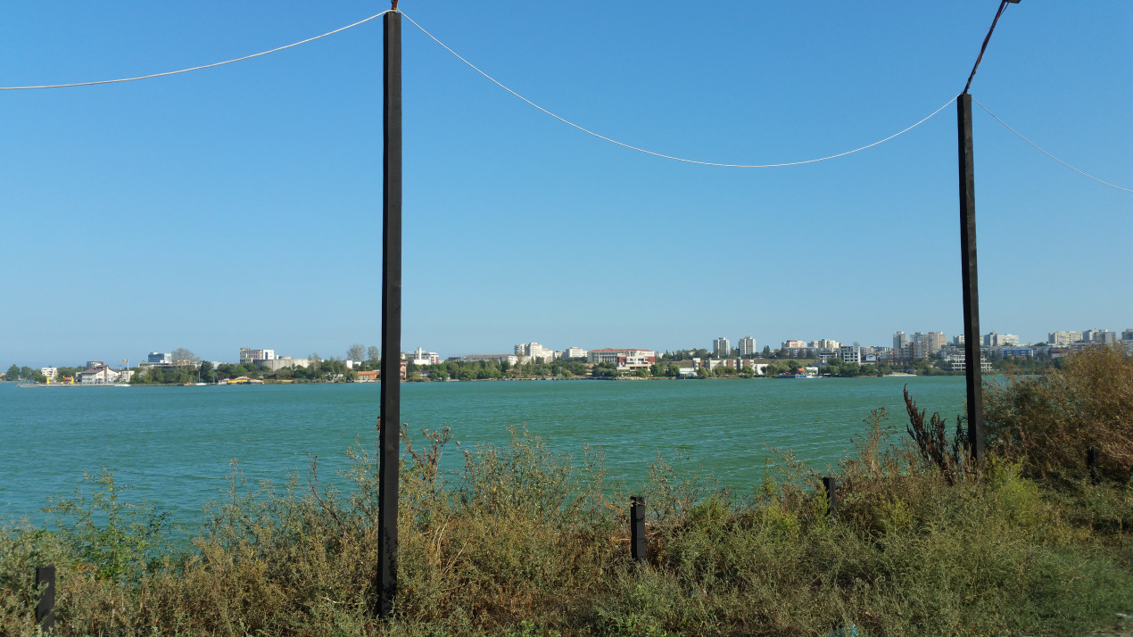Teren de vanzare in Constanta primul rand la lacul Siutghiol