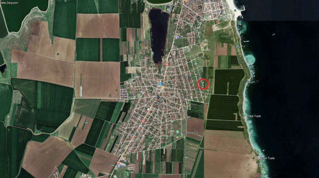 Vand teren in Tuzla zona Castelul de Apa