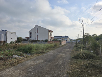 Teren de vanzare in Palazu Mare