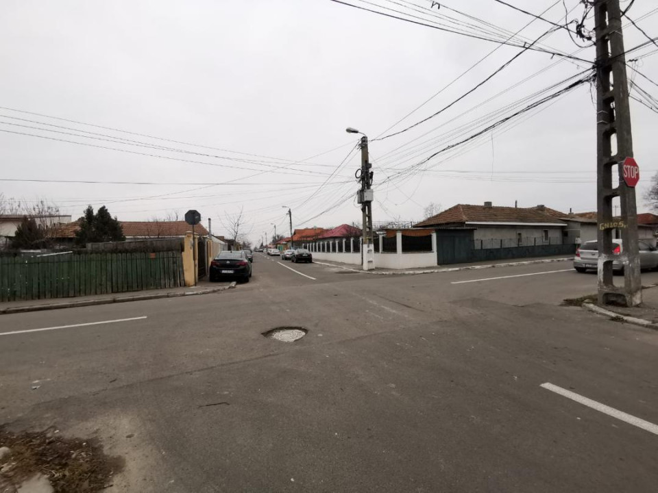 Vand teren in Palazu Mare 