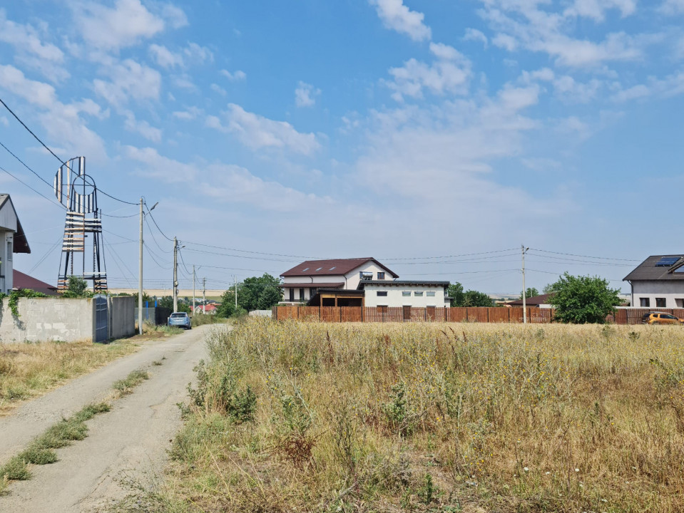 Vand teren in Tuzla zona Castelul de Apa