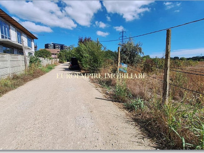 Vand teren in Lazu lot de casa