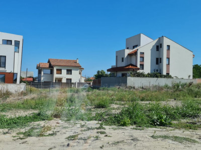Teren de vanzare in Palazu Mare