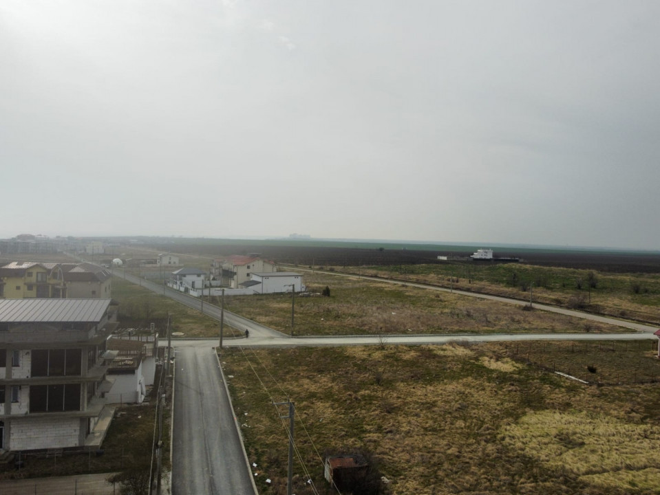 vanzari terenuri in Costinesti zona Forum