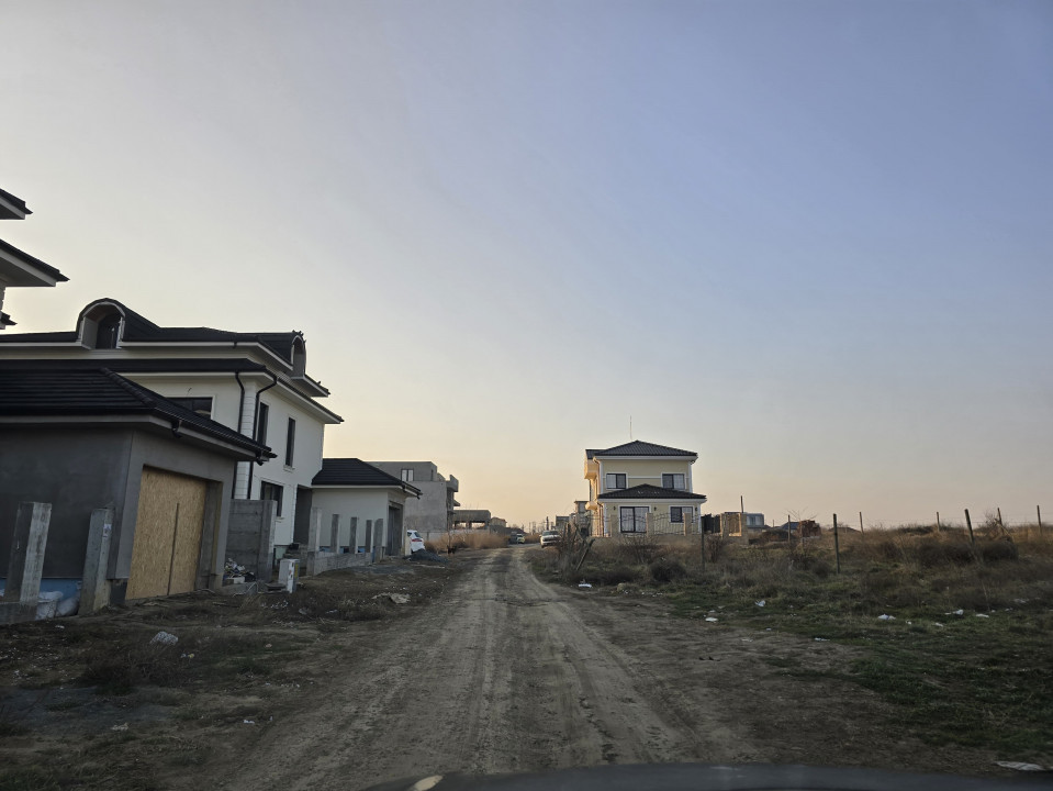 Teren de vanzare in Palazu Mare malul lacului Siutghiol