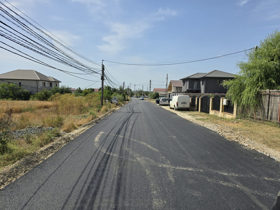 Teren de vanzare in Lazu 