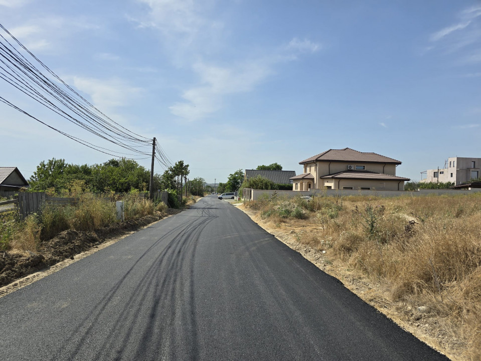 Teren de vanzare in Lazu 