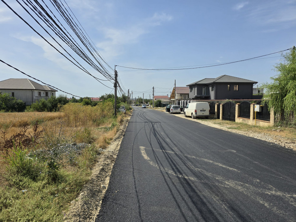 Teren de vanzare in Lazu 