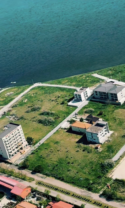 Vand teren in Costinesti zona Forum