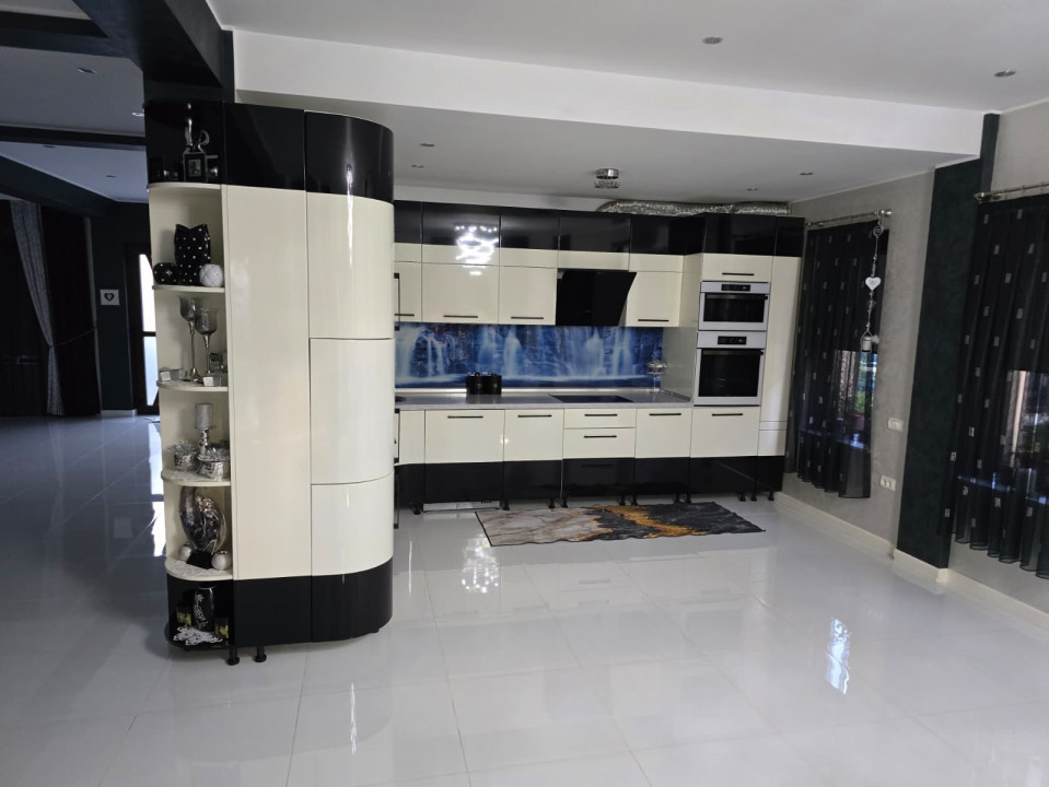 Vila de vanzare in Constanta