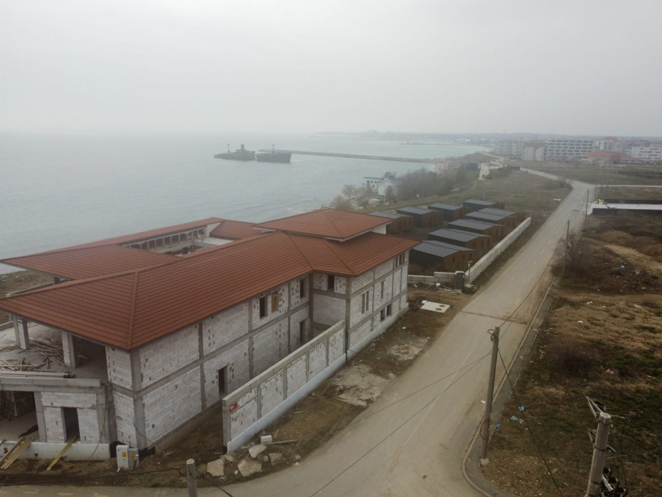 Teren de vanzare in Costinesti primul rand la Marea Neagra cu AUTORIZATIE