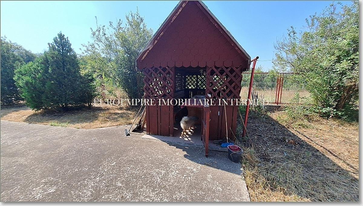 Casa de vanzare in Lazu